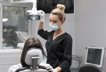 medium shot dentist wearing face mask