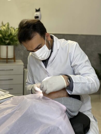 دکتر علی جاهد